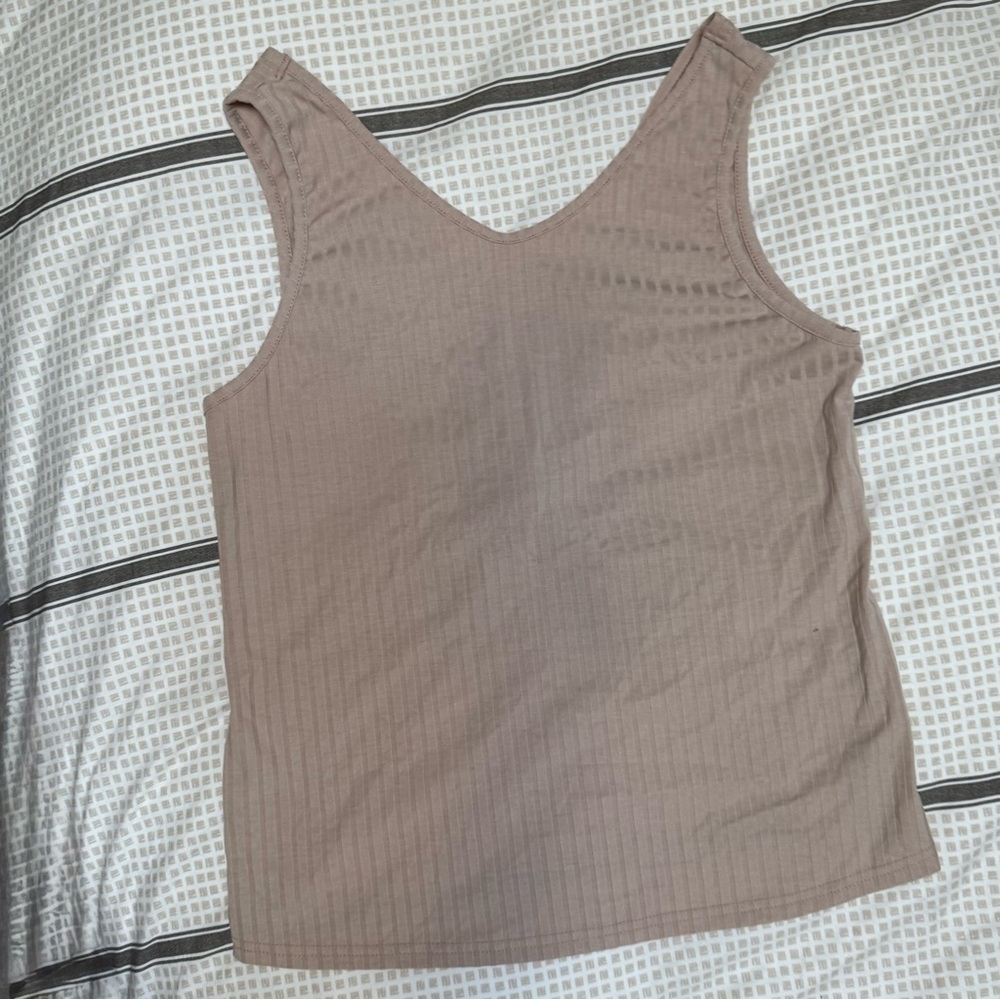 Twist Back Sleeveless Top